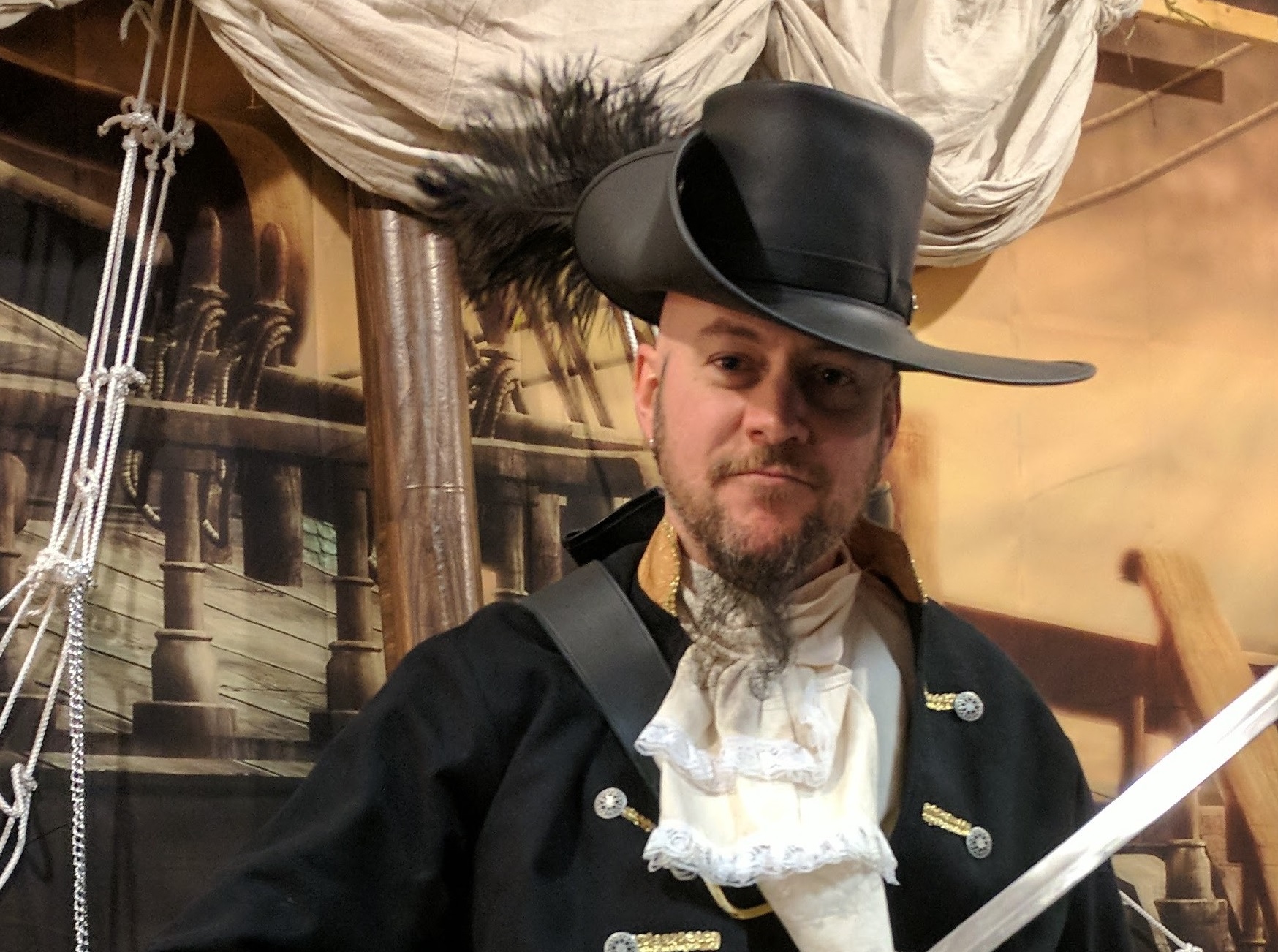 Cavalier/Renaissance/Pirate Hat with pin and Feather